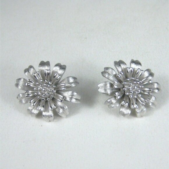 Trifari Silver Tone Clip On Earrings Floral Design Crown MOD Vintage 1950s - Picture 1 of 10